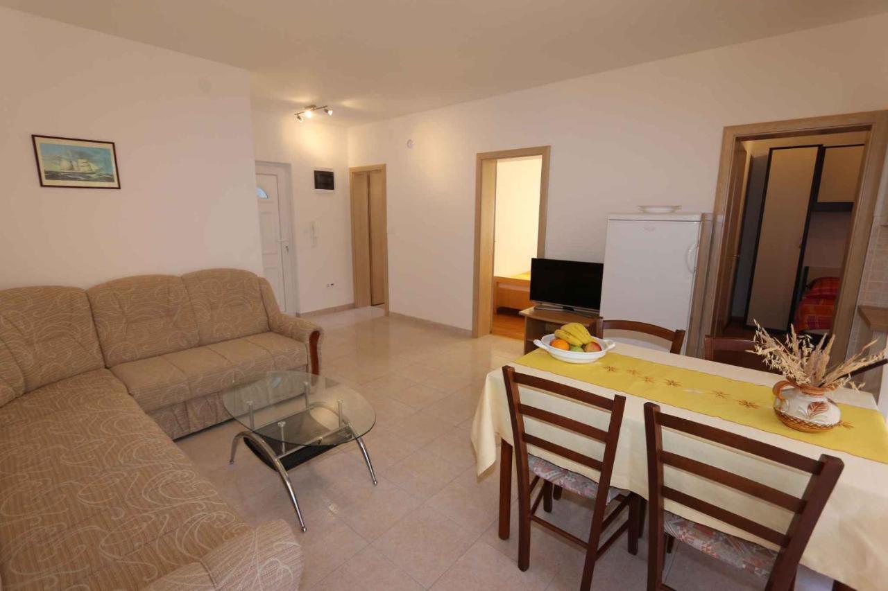 Apartments In Silo/Insel Krk 13430 Dış mekan fotoğraf