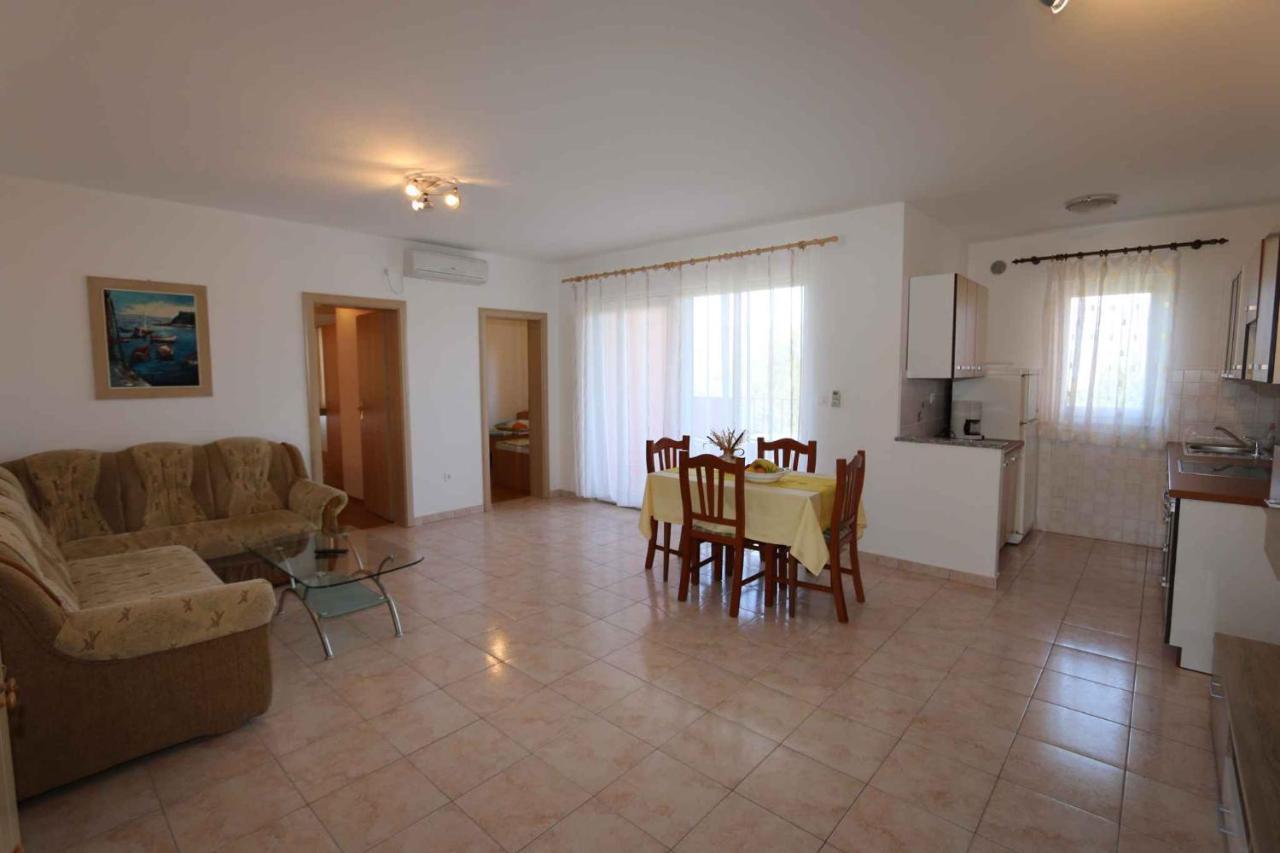 Apartments In Silo/Insel Krk 13430 Dış mekan fotoğraf
