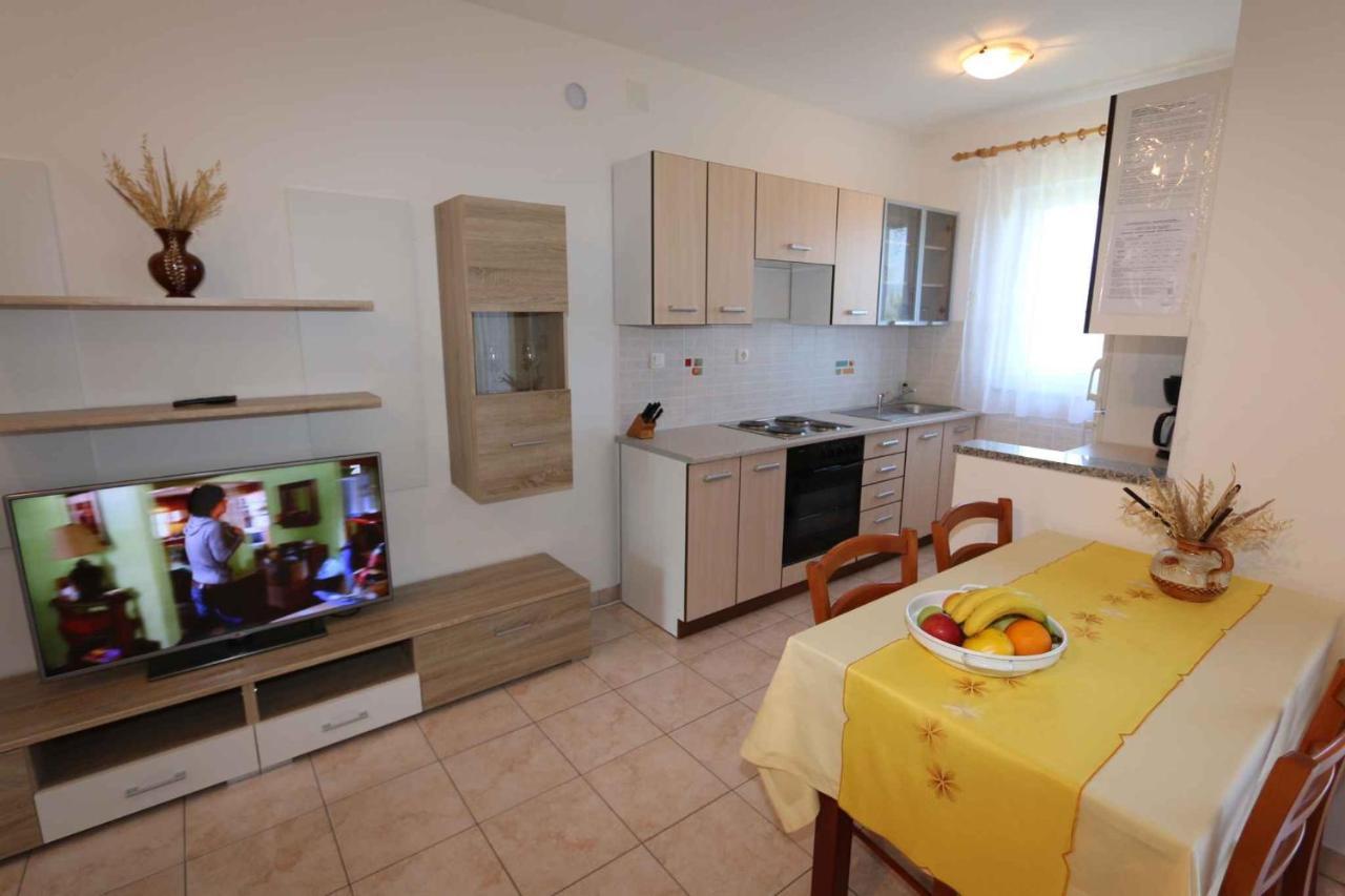 Apartments In Silo/Insel Krk 13430 Dış mekan fotoğraf
