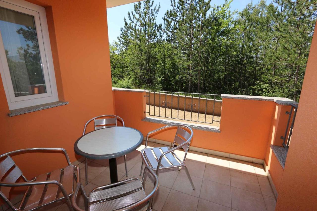 Apartments In Silo/Insel Krk 13430 Dış mekan fotoğraf