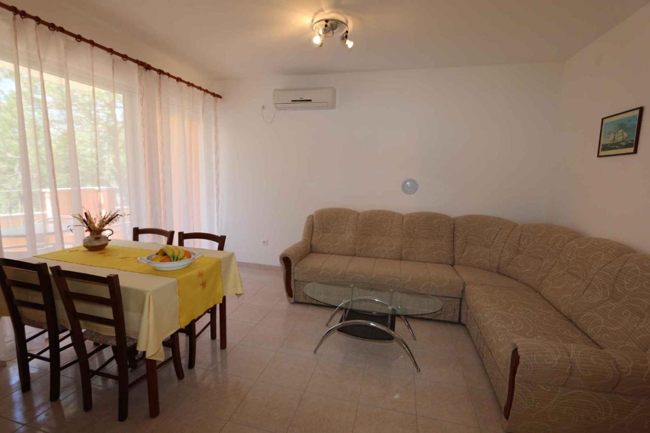 Apartments In Silo/Insel Krk 13430 Dış mekan fotoğraf