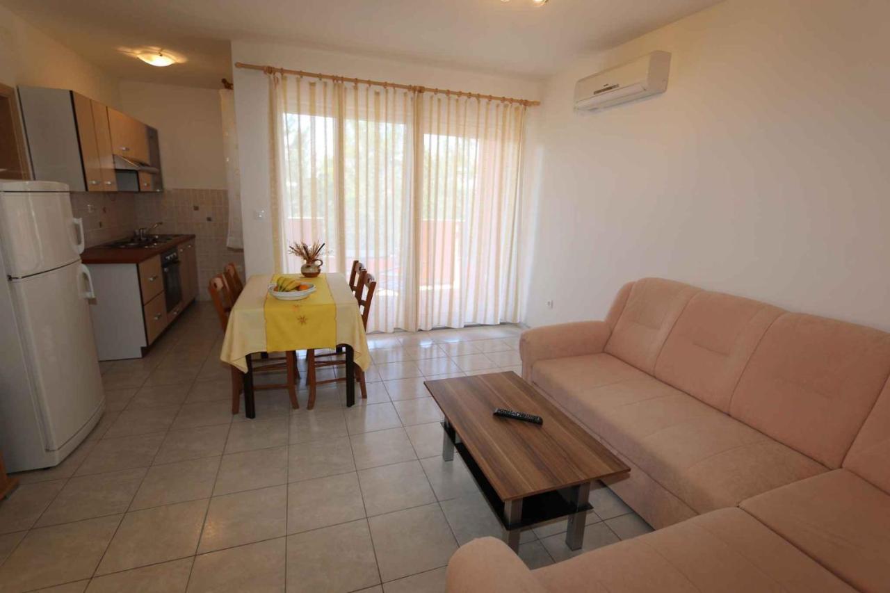 Apartments In Silo/Insel Krk 13430 Dış mekan fotoğraf